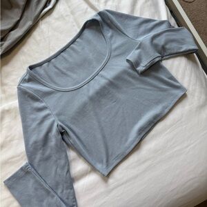 shein blue neck scoop cropped top